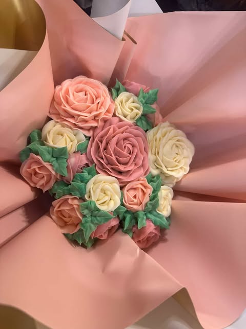 Flowers cupcake bouquet - 7 pcs