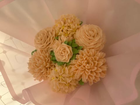 Cupcake flowers bouquet - 7 pcs