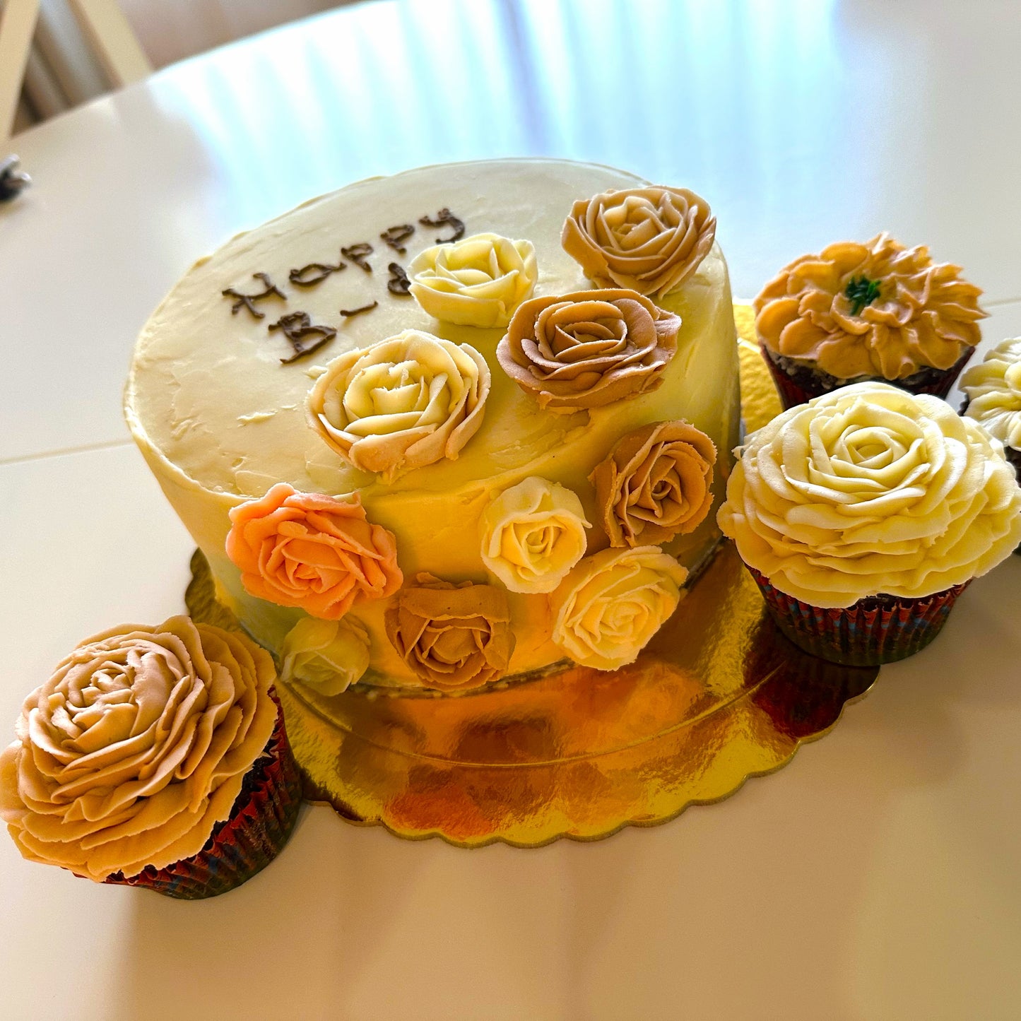 Happy Birthday Cake / Dark chocolate